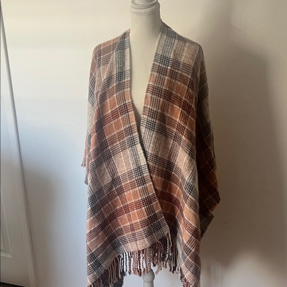 Universal Thread Sweaters - Universal Thread Plaid Knit Poncho in Brown and Cream